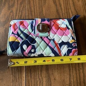 Vera Bradley, Turlock, zipper closed, clutch wallet, floral pattern